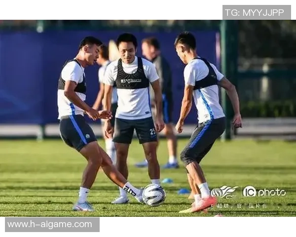 足球运动员通知：关于近期训练安排及比赛日程的重要信息通告